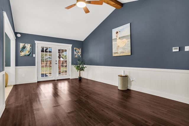 2901 Mark Drive, Arlington, TX 76013