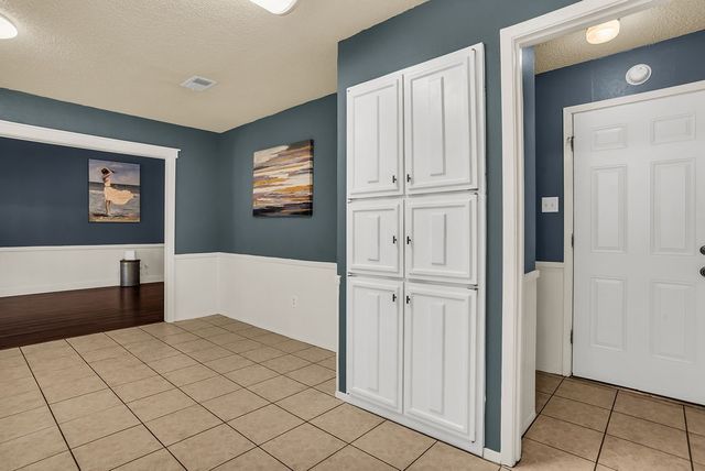 2901 Mark Drive, Arlington, TX 76013