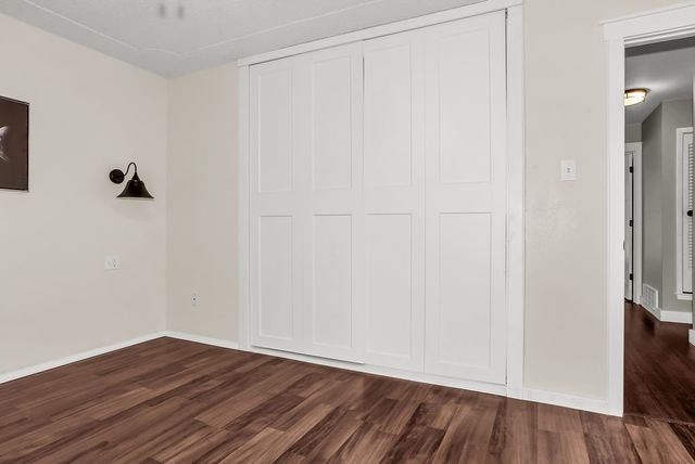 2901 Mark Drive, Arlington, TX 76013