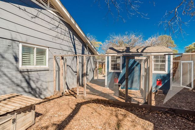 2901 Mark Drive, Arlington, TX 76013