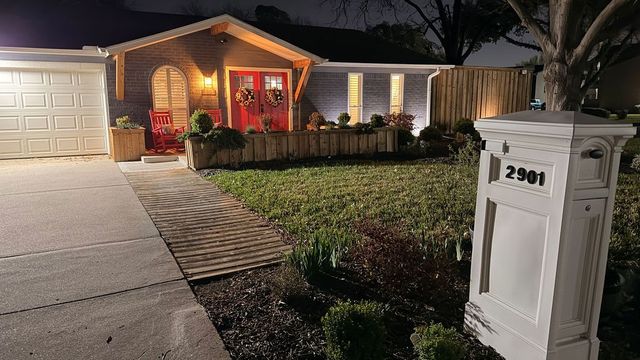 2901 Mark Drive, Arlington, TX 76013