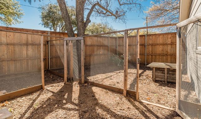 2901 Mark Drive, Arlington, TX 76013