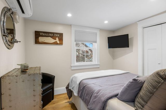 9A Conwell Street 4, Provincetown, MA 02657