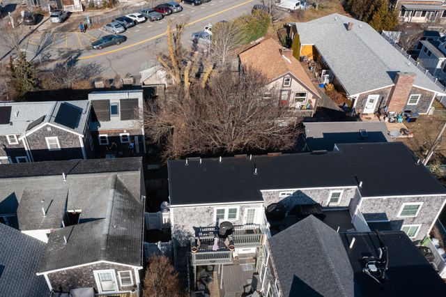 9A Conwell Street 4, Provincetown, MA 02657