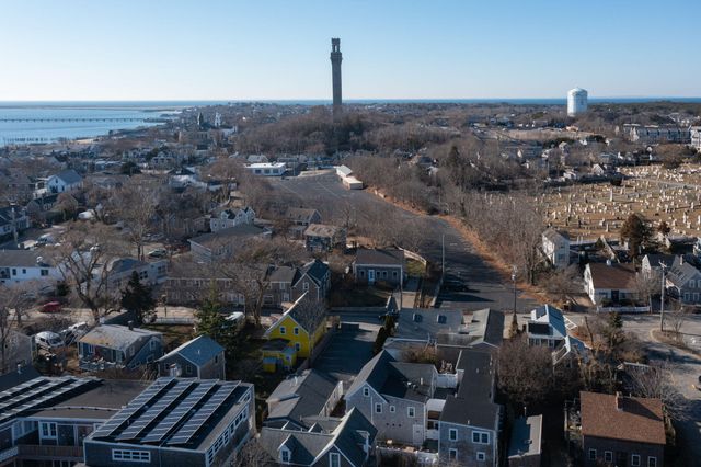 9A Conwell Street 4, Provincetown, MA 02657
