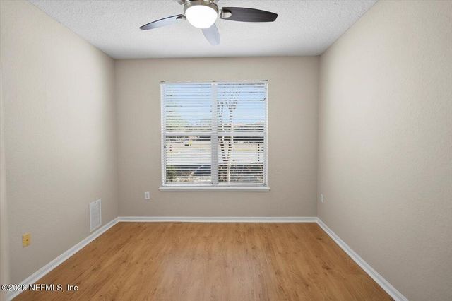 8539 GATE Parkway 9111, Jacksonville, FL 32216