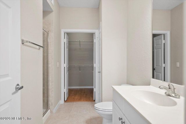 8539 GATE Parkway 9111, Jacksonville, FL 32216