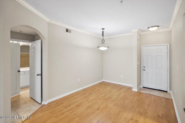 8539 GATE Parkway 9111, Jacksonville, FL 32216