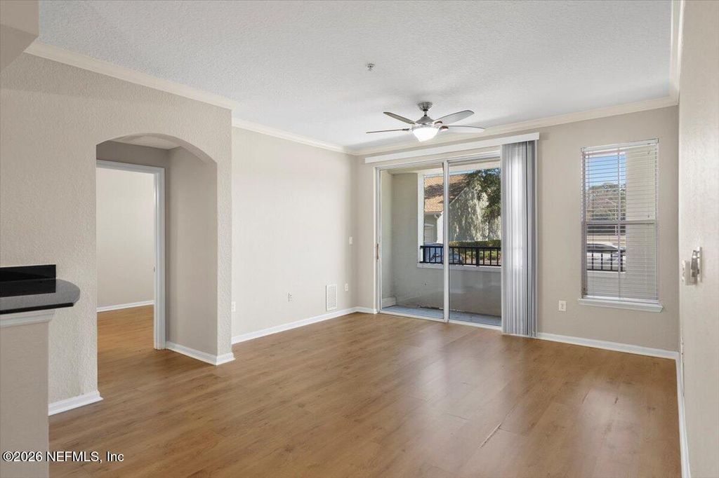 8539 GATE Parkway 9111, Jacksonville, FL 32216