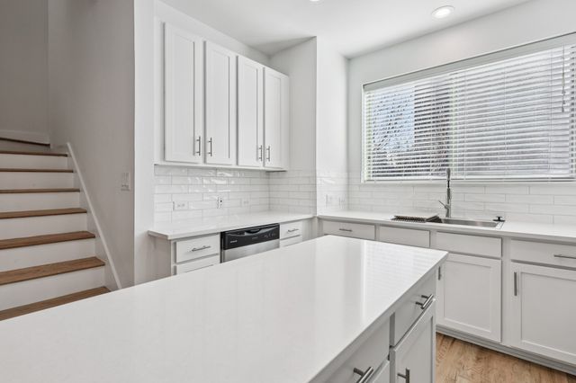 1511 Bluff Ridge Way, Dallas, TX 75206