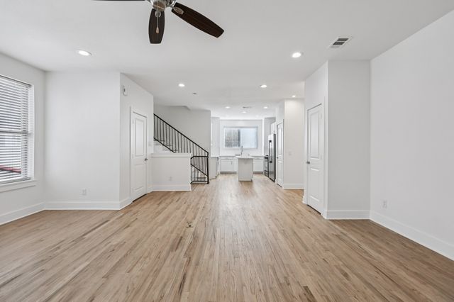 1511 Bluff Ridge Way, Dallas, TX 75206