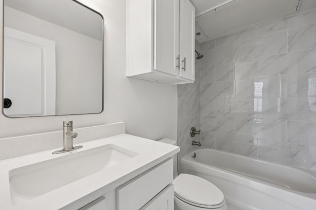 1511 Bluff Ridge Way, Dallas, TX 75206