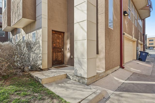 1511 Bluff Ridge Way, Dallas, TX 75206