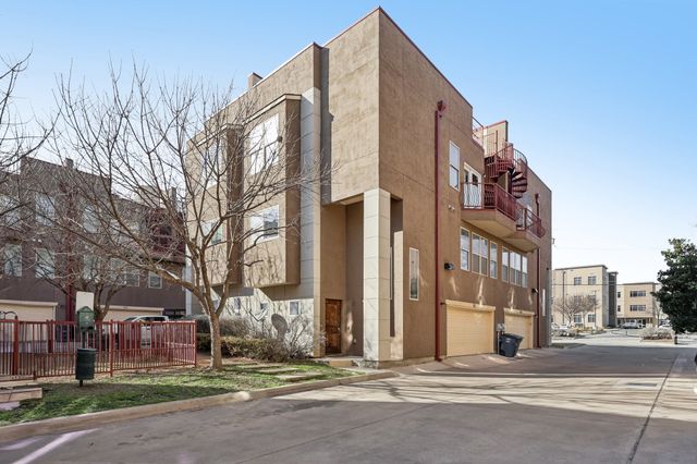 1511 Bluff Ridge Way, Dallas, TX 75206