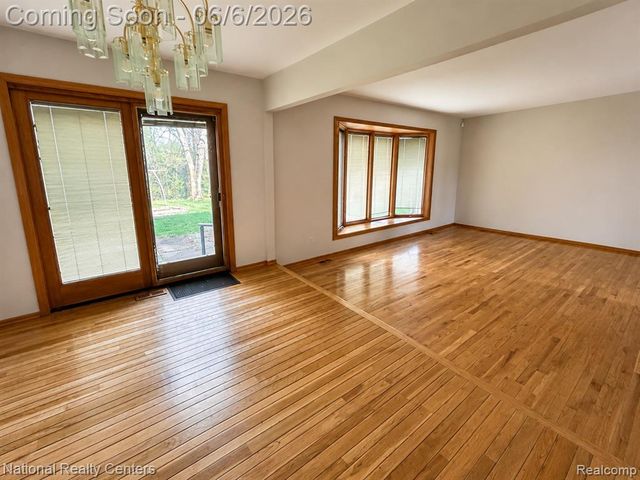 2182 Yorktown Drive, Ann Arbor, MI 48105