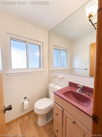2182 Yorktown Drive, Ann Arbor, MI 48105
