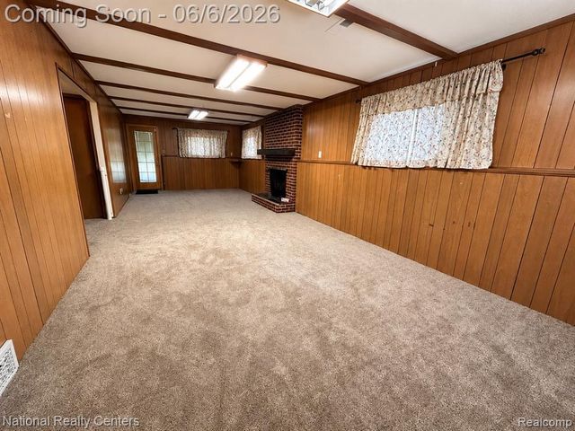 2182 Yorktown Drive, Ann Arbor, MI 48105