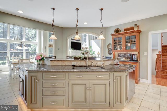 314 DEERFIELD DR, East Earl, PA 17519