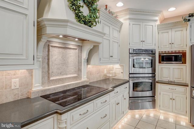 314 DEERFIELD DR, East Earl, PA 17519