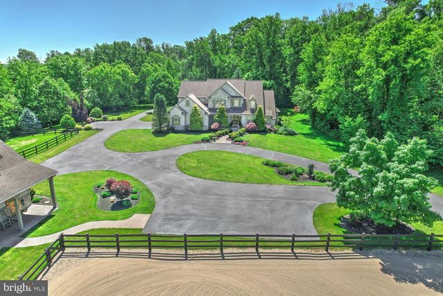 314 DEERFIELD DR, East Earl, PA 17519