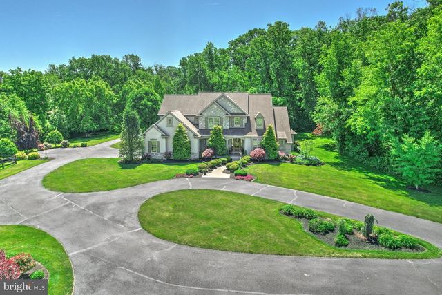 314 DEERFIELD DR, East Earl, PA 17519