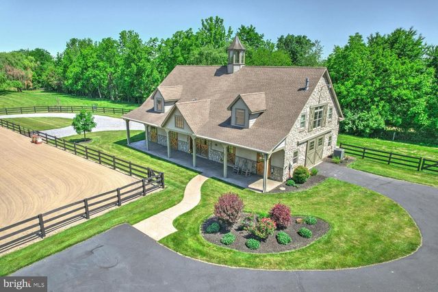 314 DEERFIELD DR, East Earl, PA 17519