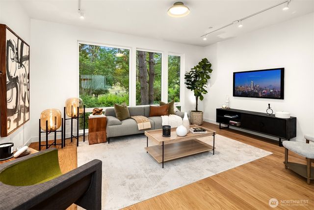 536 W Barrett Street, Seattle, WA 98109