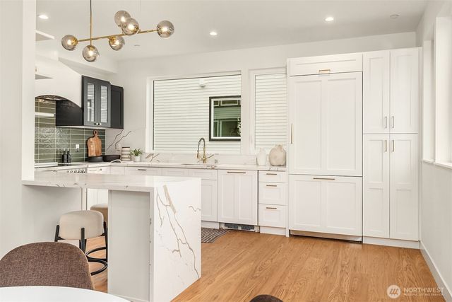 536 W Barrett Street, Seattle, WA 98109