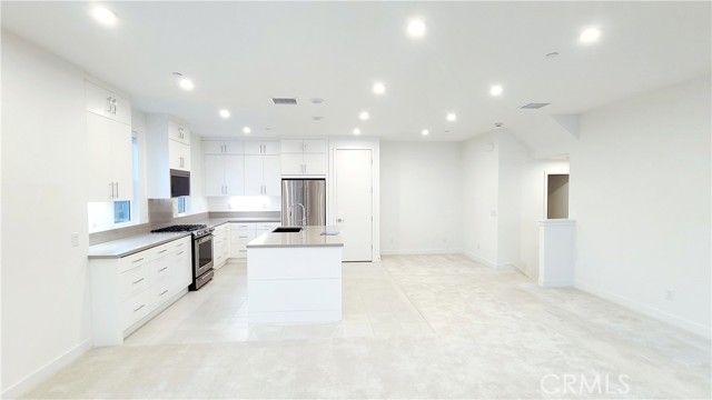 2502 Everly Ct, San Diego, CA 92108