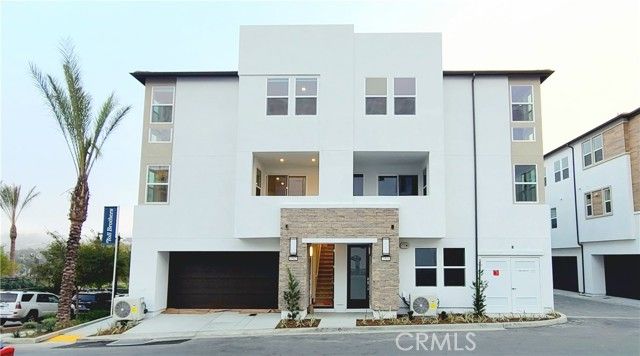 2502 Everly Ct, San Diego, CA 92108