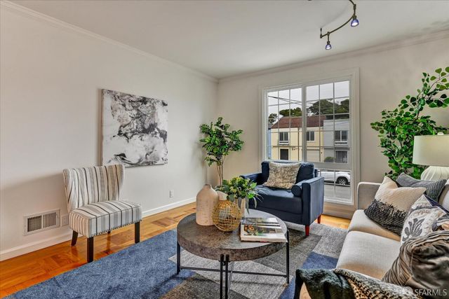 1947 35th Avenue, San Francisco, CA 94116