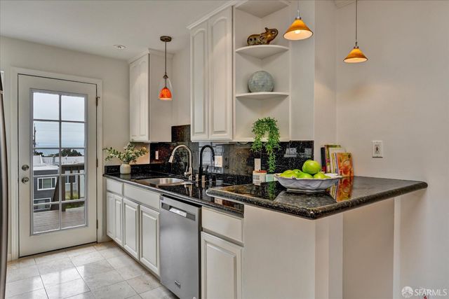 1947 35th Avenue, San Francisco, CA 94116