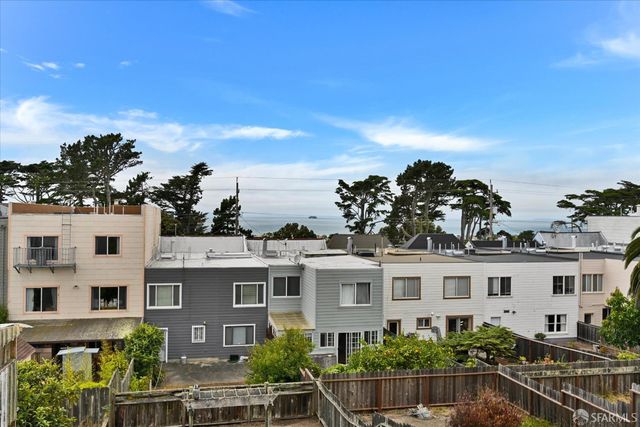 1947 35th Avenue, San Francisco, CA 94116