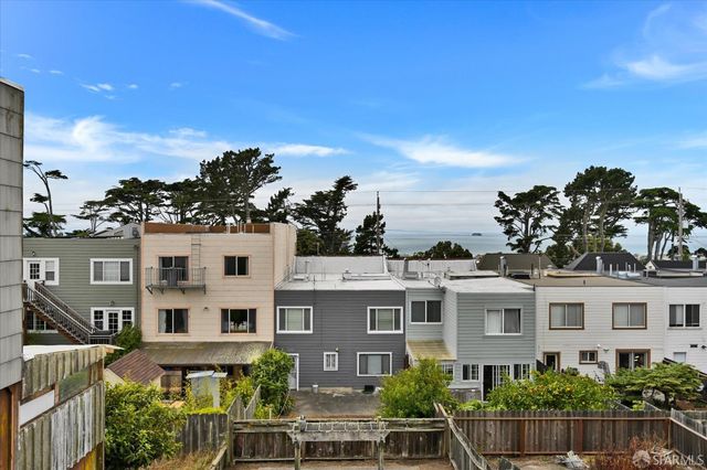 1947 35th Avenue, San Francisco, CA 94116