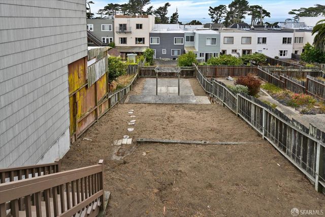 1947 35th Avenue, San Francisco, CA 94116
