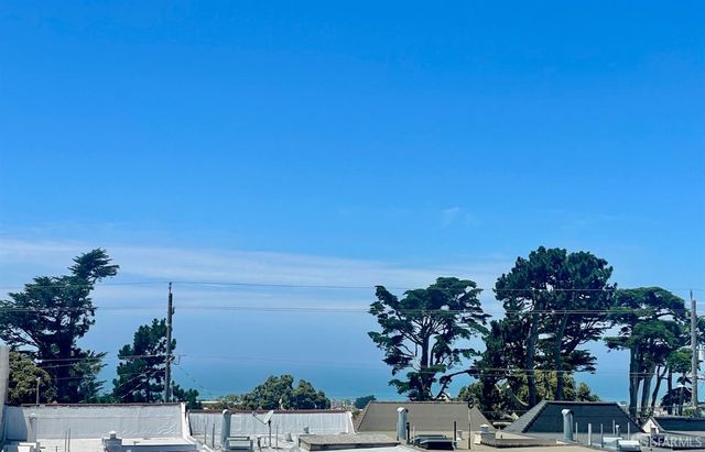 1947 35th Avenue, San Francisco, CA 94116