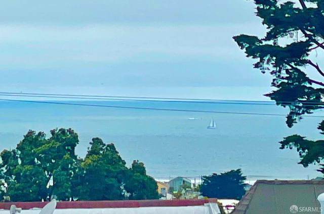 1947 35th Avenue, San Francisco, CA 94116