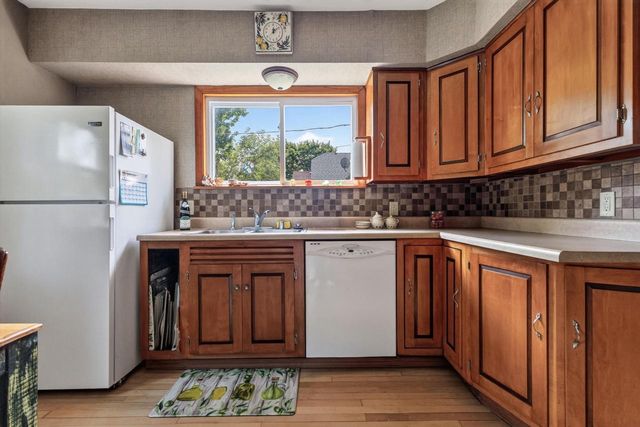 5674 N 37th STREET, Milwaukee, WI 53209