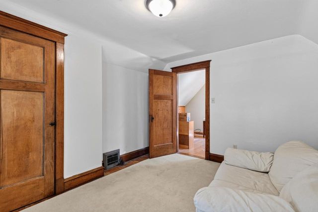 5674 N 37th STREET, Milwaukee, WI 53209