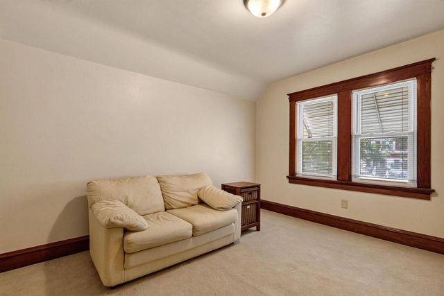5674 N 37th STREET, Milwaukee, WI 53209