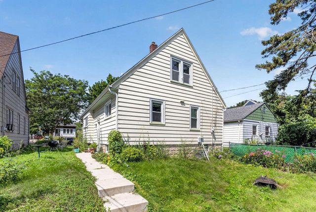 5674 N 37th STREET, Milwaukee, WI 53209