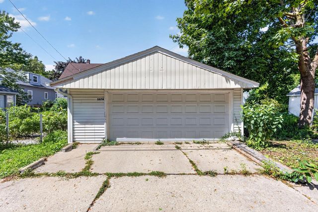 5674 N 37th STREET, Milwaukee, WI 53209