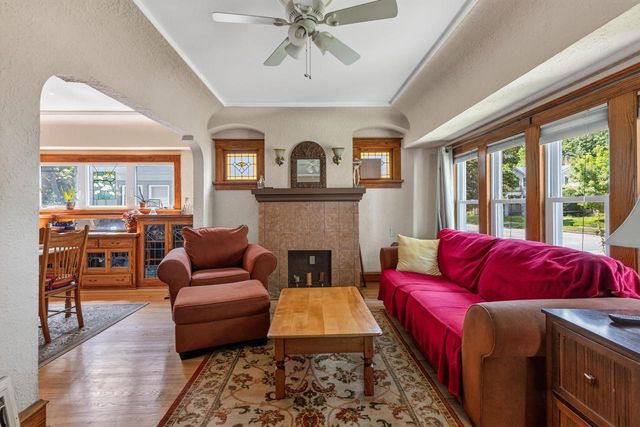 5674 N 37th STREET, Milwaukee, WI 53209