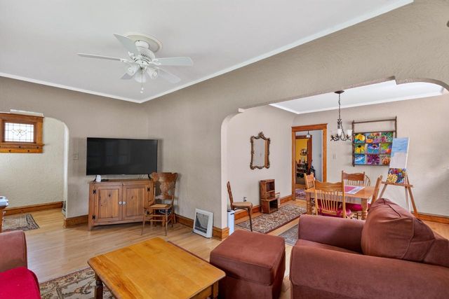 5674 N 37th STREET, Milwaukee, WI 53209