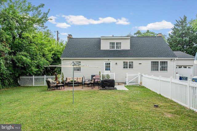 9711 MAGLEDT RD, Parkville, MD 21234