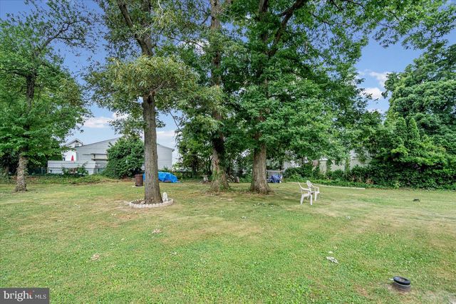 9711 MAGLEDT RD, Parkville, MD 21234