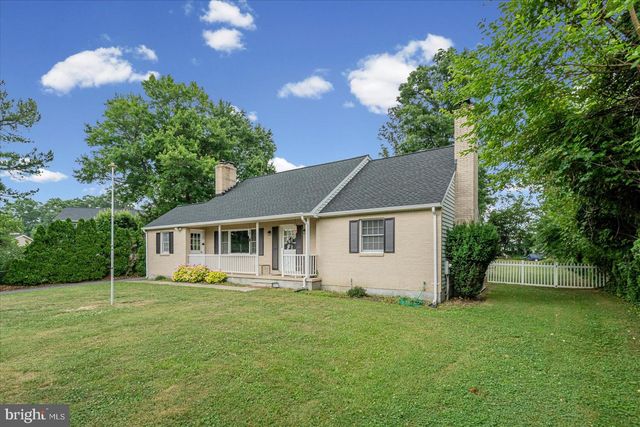 9711 MAGLEDT RD, Parkville, MD 21234