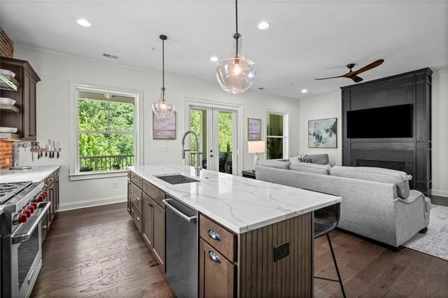 340 Banbury Crossing, Alpharetta, GA 30009