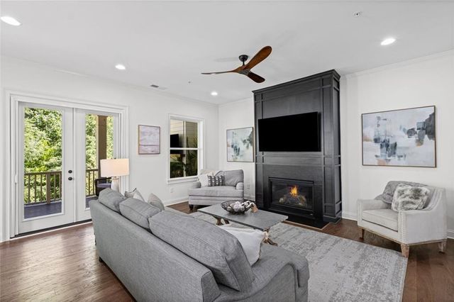 340 Banbury Crossing, Alpharetta, GA 30009
