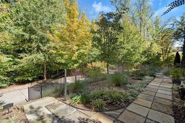 340 Banbury Crossing, Alpharetta, GA 30009